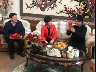 春節(jié)前夕酒泉市國資委領(lǐng)導(dǎo)看望慰問敦煌種業(yè)老干部老黨員、困難職工