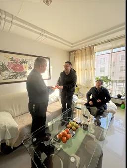 春節(jié)前夕酒泉市國資委領(lǐng)導(dǎo)看望慰問敦煌種業(yè)老干部老黨員、困難職工