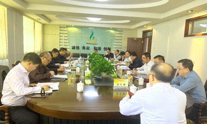 市委常委、副市長張秀林到敦煌種業(yè)調(diào)研